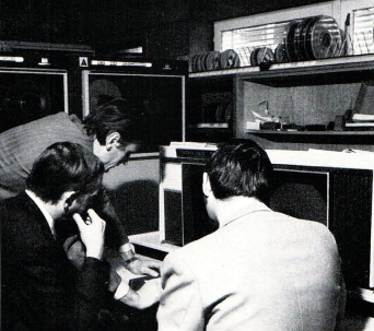 Das Schachprogramm wird in die CD 6600 eingelesen